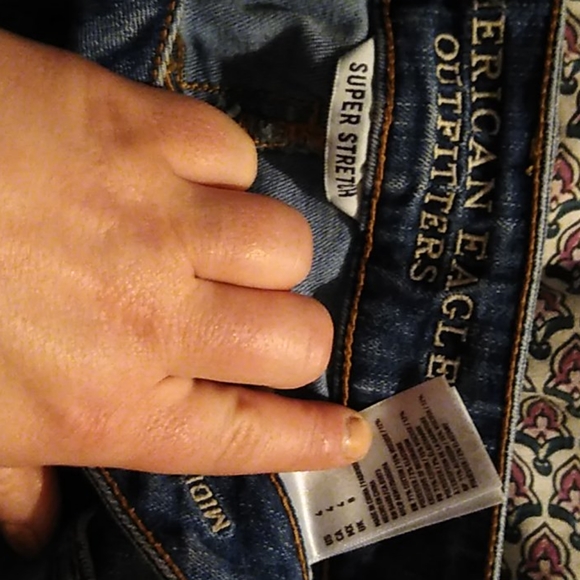 Shorts - Picture 3 of 3